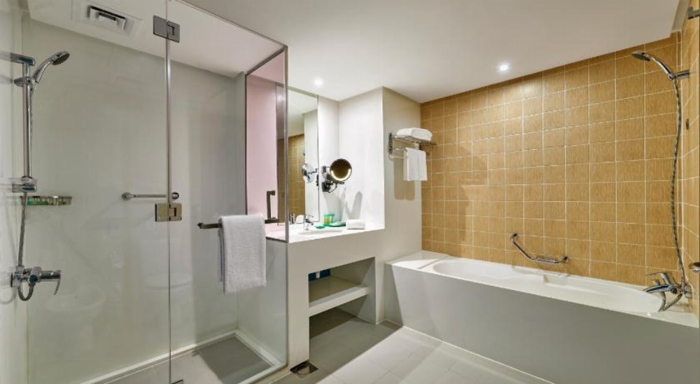 Ramada Hotel and Suites by Wyndham Dubai JBR Image 12